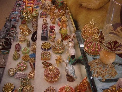 ウルムチ国際バザールの装飾品