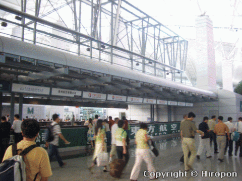 広州白雲国際空港−2006年8月